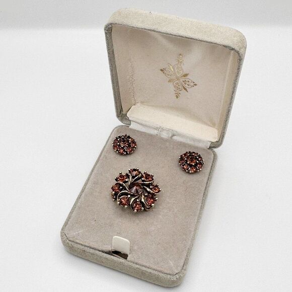 Vintage Topaz Citrine Rhinestone in Gold Brooch and Earring Set - Picture 3 of 8